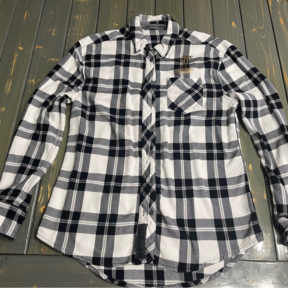Harley-Davidson Black and White Button Down Shirt